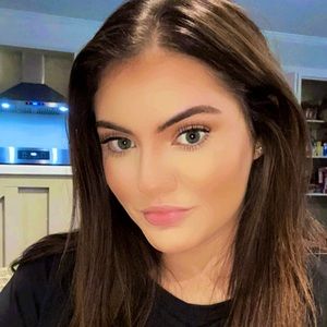 Meet your Posher, Alayna